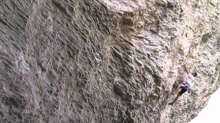 preview picture of video 'Mauvaise limonade 7c+/8a (Venasque, France)'