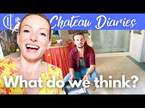 A BOLD colour choice for the chateau's biggest bathroom!