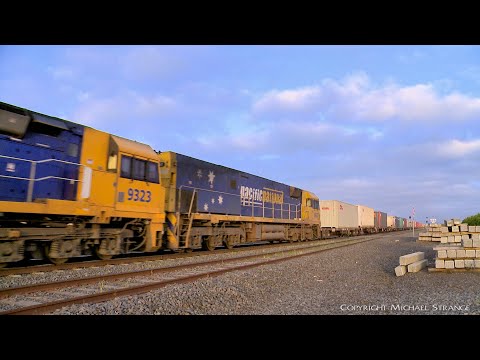 5AM5 Intermodal Freight Train With NR110, 9323 & NR87 (8/4/2022) - PoathTV Australian Railway