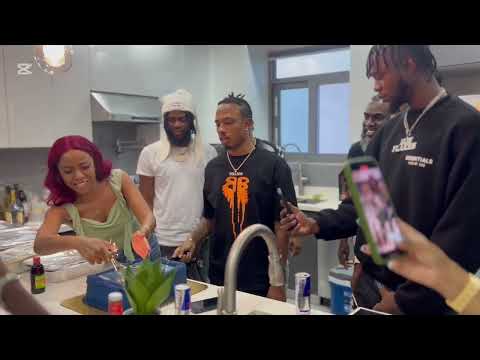 Deno crazy an the team Celebrating with 450music on his birthday 🍾🍾🖖🏾🔥