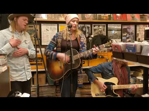 Hannah Aldridge and Jetbone - Aftermath, live at Burmans Musik, Umeå Sweden