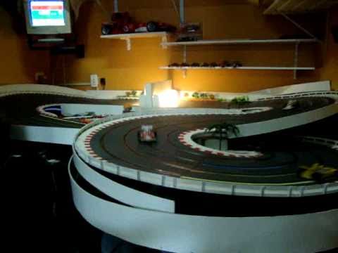 AUTORAMA - SLOT CAR - ESTRELA PARA QUATRO FENDAS - CORRIDA COM CARRINHOS DA DÉCADA DE 70