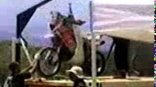 preview picture of video 'asi se cargaron a la moto de Rodolfo Bollero el Tucumano'