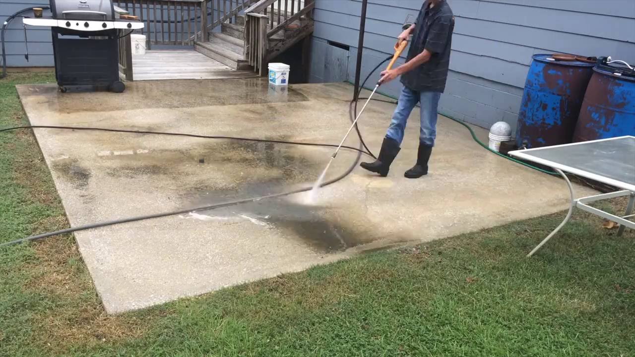 Pressure washing concrete