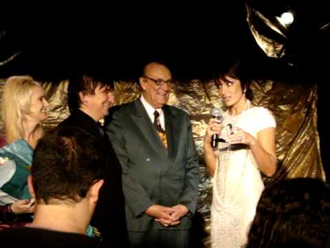 DANIELA CARDONE reconocida por Juanito Belmonte - martinwullich.com