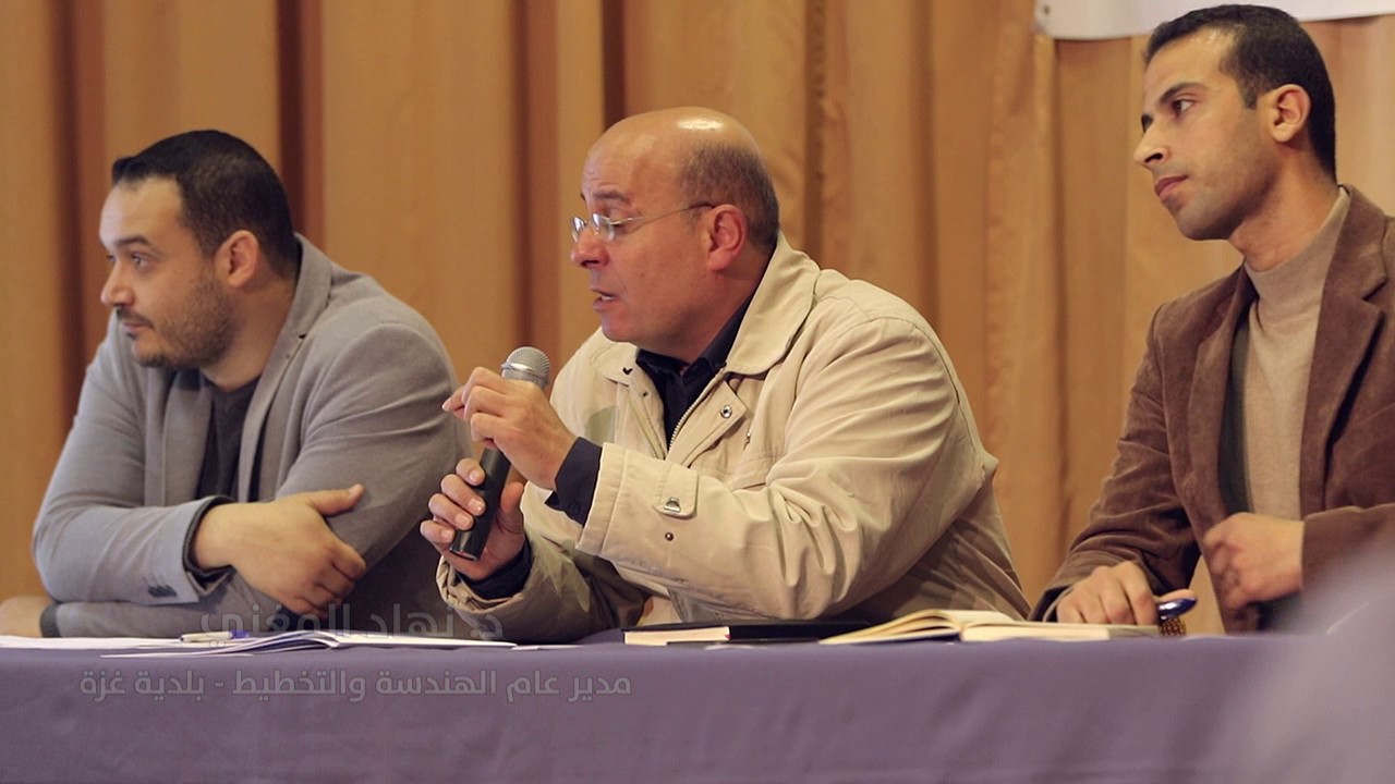 اللقاء التشاوري الذي عقدته بلدية غزة مع سكان منطقة شارع صمامة بحي الزيتون
