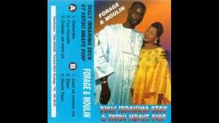 DIALY & FATOU MBAYE '' Yayou diaga''.wmv