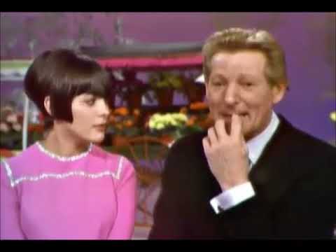 Very Funny ! Mireille Mathieu in Danny Kaye Show 1967