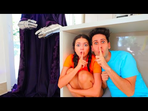 SOFÌ E LUÌ NASCONDINO CON IL SIGNOR S!! | Me contro Te