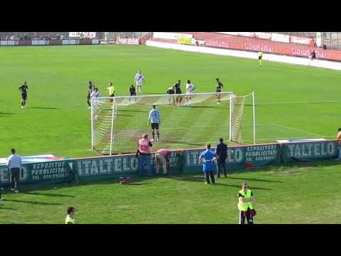 MANTOVA - PIACENZA 1 - 1 del  10 - 04 - 2010 - VANTAGGIO DEL MANTOVA SU RIGORE DI CARIDI