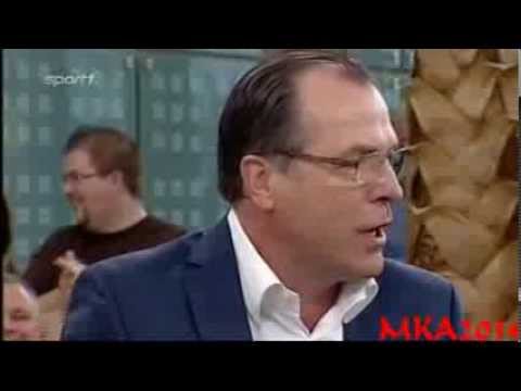 Tönnies singt  das Schalke Vereinslied im Doppelpass - Blau und Weiß,wie lieb ich dich