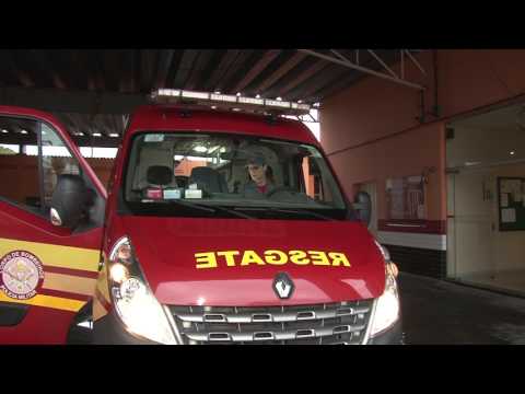 Mulher se destaca sendo a primeira motorista do Corpo de Bombeiros na região