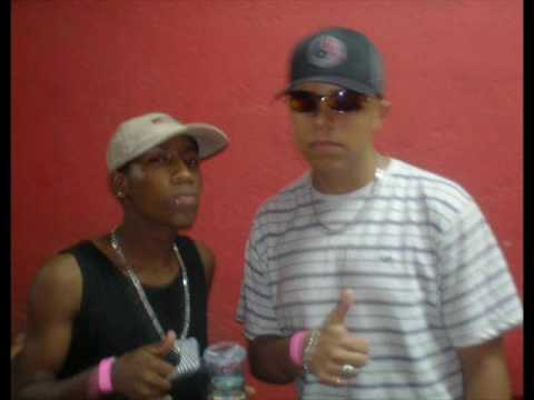 MC NEGÃO DO ARIZONA part MC ANDREW - MINHA FAVELA ( $ MC ANDREW PRODUÇÕES  $ )