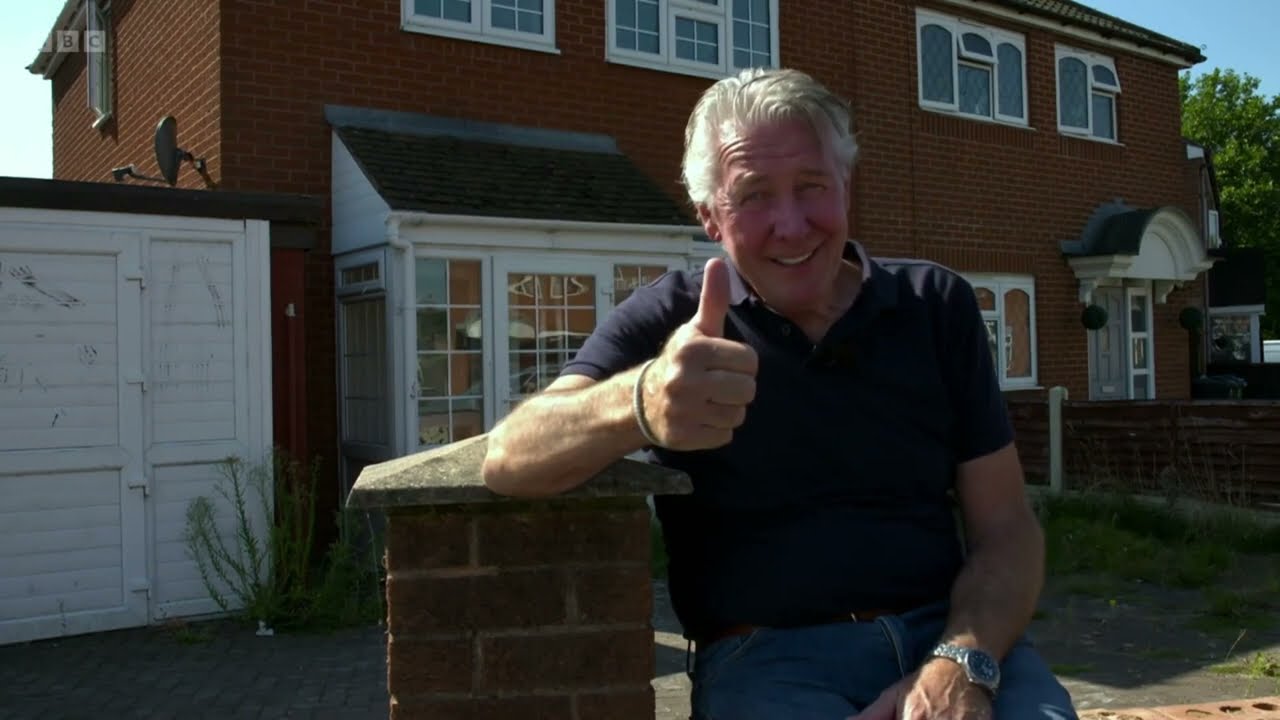 Watch video Homes Under The Hammer in Wednesbury, 2022 Now Homes Under The Hammer in Wednesbury, 2022