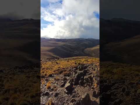 Tener este #paisaje al #amanecer no tiene nombre #asombroso #otoño 2025 C° La Cruz El Maiten #short