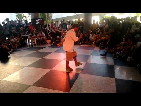 FCH2 2015 - Bboy Faispinho Vs Bboy Maikon (1/16)