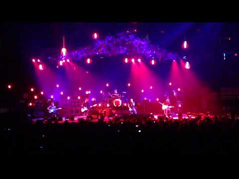 Pearl Jam - Black - DCU Center, Worcester - 10/16/13