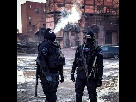 el piyi- los caimanes de CLN ft Larry Hernandez(en vivo)