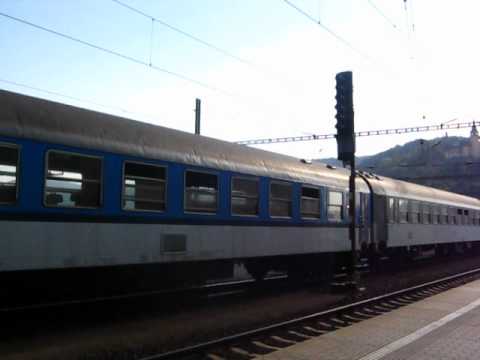 Příjezd vlaku Os 6877 - Ústí nad Labem hlavní nádraží