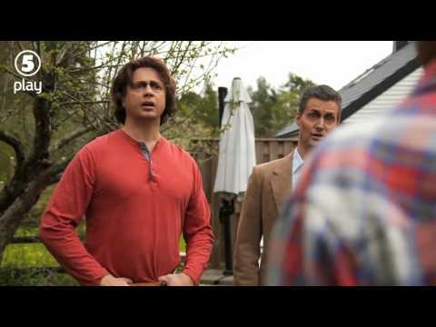 Partaj   Jarmos läxar upp svennar i sin hantverkarskola