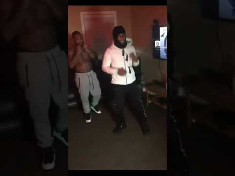 "DEE POTTS" FORMER GLO GANG MEMBER BEHIND THE SCENE OF HIS NEW VIDEO