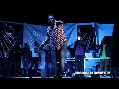 stay j is back again  preforming his new track in kumasi