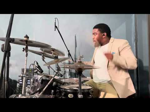 Uvulile (Sunday Service)