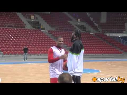 Jokes among the stars of Lukoil and ASVE