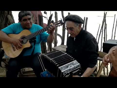 PICHON ACHAVAL Y SU BANDONEÓN  COCO - CLAUDIO ACHAVAL EN EL PATIO DE DOÑA MARICA VILLARREAL