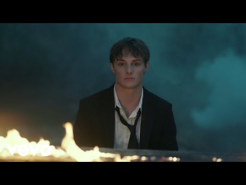 Thomas Day - Stranger (Official Video)