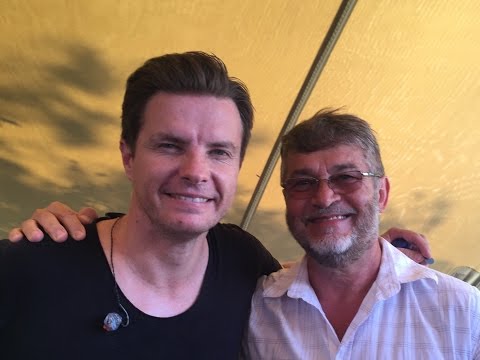 Elvis Blue   -   Rede om te glo