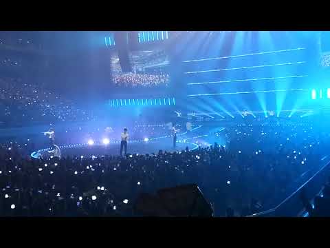 090118 Wanna One: One the World (Always)