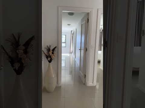Video de YouTube - Apartamento en Venta , Brava, Punta del Este, 3 Dormitorios + dependencia