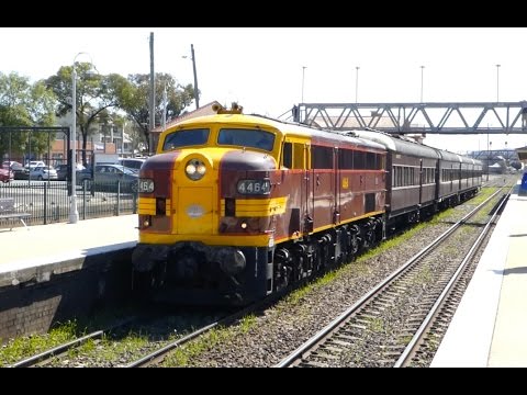 Australian Trains  - ALCO Diesel 4464 at Goulburn