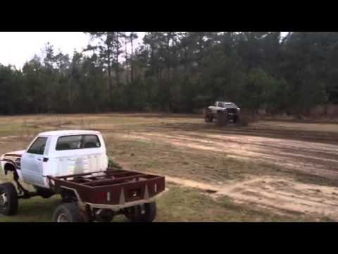 Twin turbo ford bronco playing with the donut 44s on instea