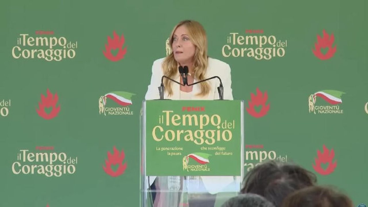 Meloni: Pensavamo di poter cantare insieme "Bollo ciao", ma a sinistra vogliono continuare a pagarlo