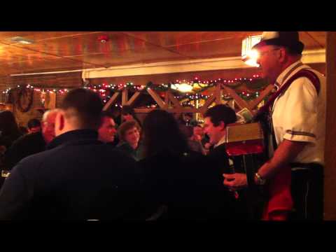Festa no Gasthof Zur Gemutlichkeit (Minneapolis, MN)