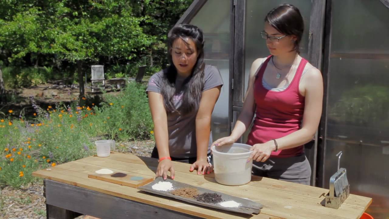 How to make soil blocks - YouTube