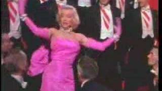 Marilyn Monroe - Diamonds Are A Girls Best Friend