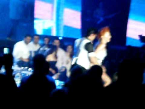 tamta sakis rouvas-ta prostuxa ta maura ta eswrouxa sou (politeia live clubbing)