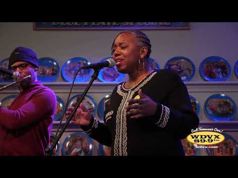 Kelle Jolly and Co. "Dreams of Muroran" Live on The WDVX Blue Plate Special 12-12-22