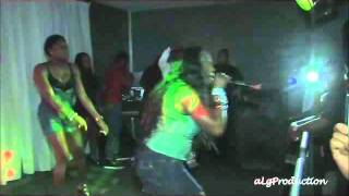 Foxy Brown - MASSACRE (LIVE) & Pays HOMAGE TO JAY-Z @ BROWNSTONE in Newark, New Jersey (2011)