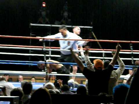 Urbano Antillion K O in Vegas