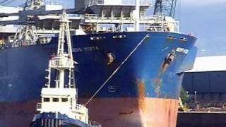 FLYING PHANTOM - The Clyde tug.