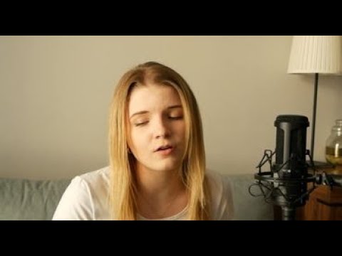 Aleksandra Nawrot- Dobranoc Głowo Święta