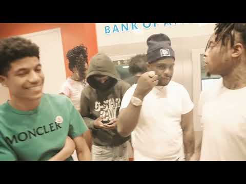 Yung Slatt Laurent[B.O.A offial music video] produced by @damnyv and shit by @nklyfe4769