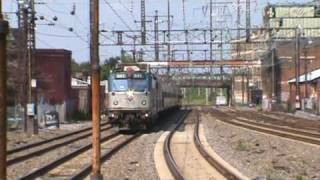 preview picture of video 'Amtrak long distance 941 at North Philadelphia Station'