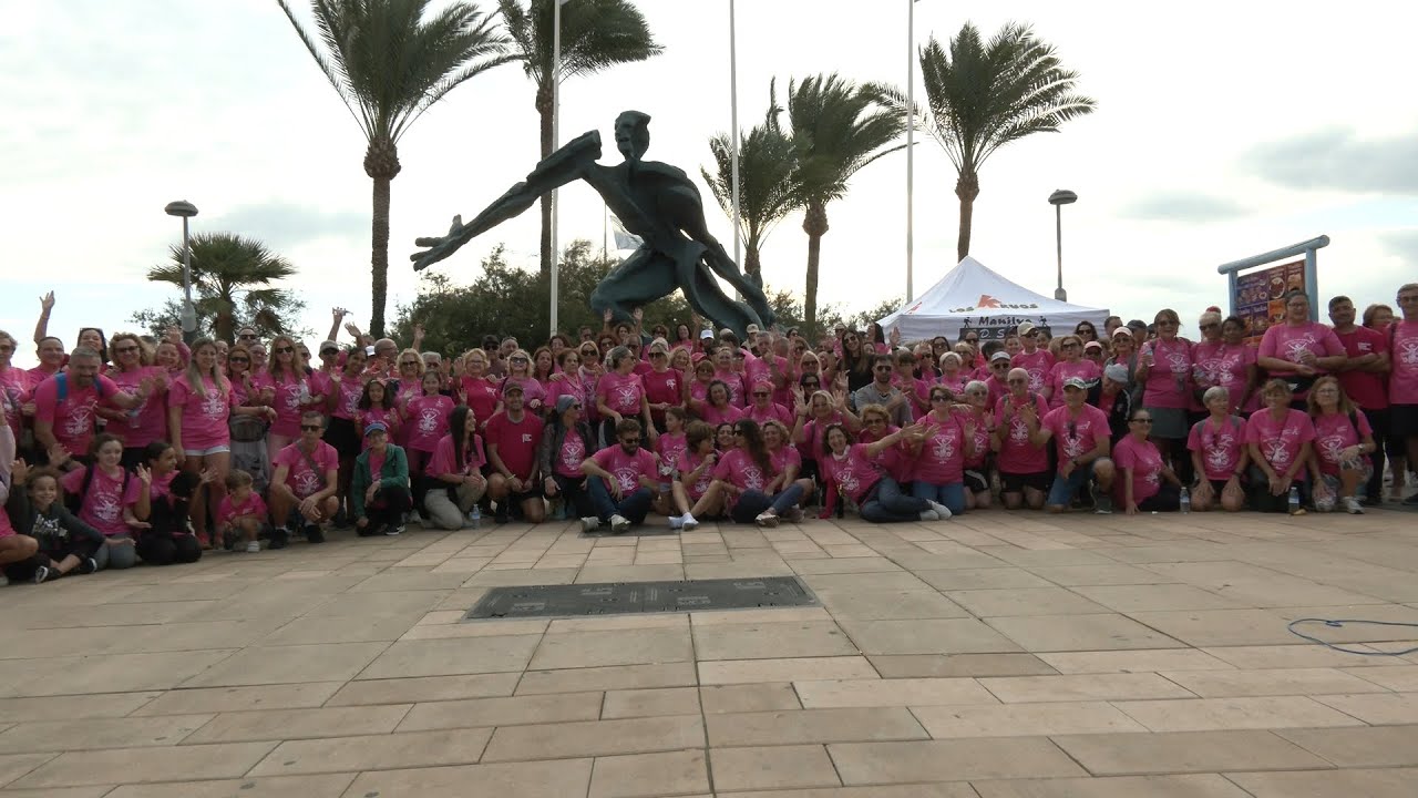 300 personas acuden a la Marcha Solidaria contra el cáncer de mam