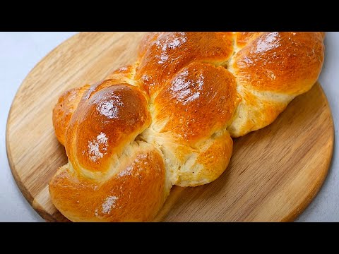 Butterzopf | Typischer Geflochtener Hefegebäck