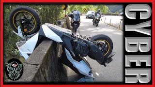 [分享] 不會壓車就好好騎嘛